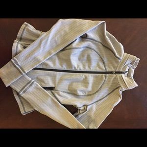 NWOT Lululemon hustle in your bustle jacket size 4